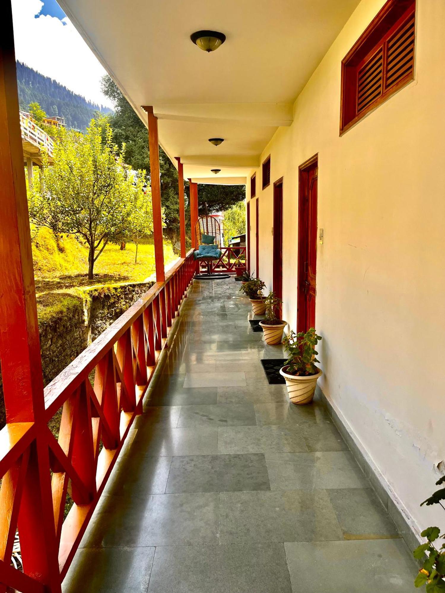 Sita Hotel & Cottage, Manali - A Boutique Wellness Hotel エクステリア 写真